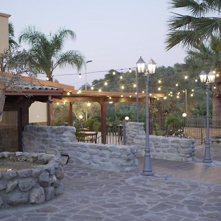 הוילה Rossano Stazione Agriturismo San Francesco מראה חיצוני תמונה